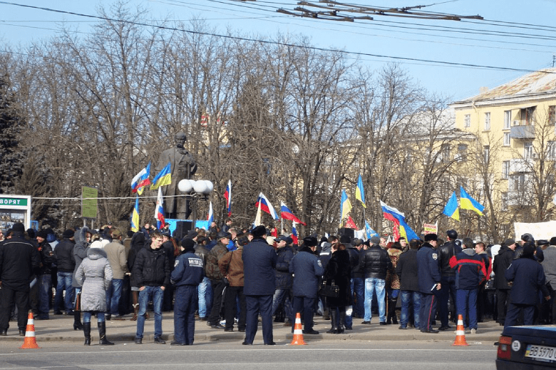 Луганськ, 1 березня 2014 року